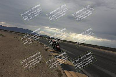 media/Sep-21-2025-Race Pace (Sun) [[98bf33ef95]]/Verified/3-Turn 11 Inside (850am)/